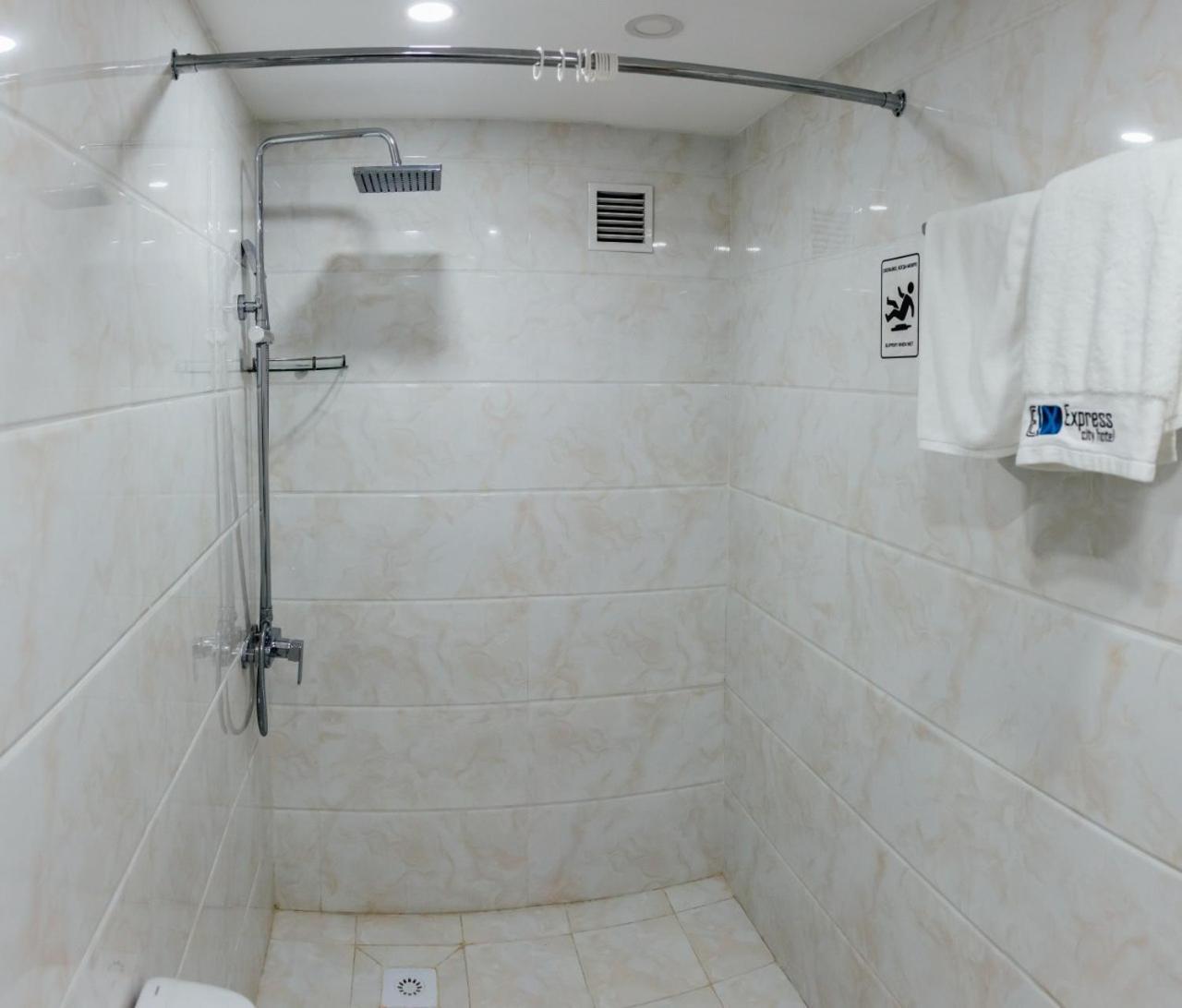 Express City Hotel Shymkent Exterior photo